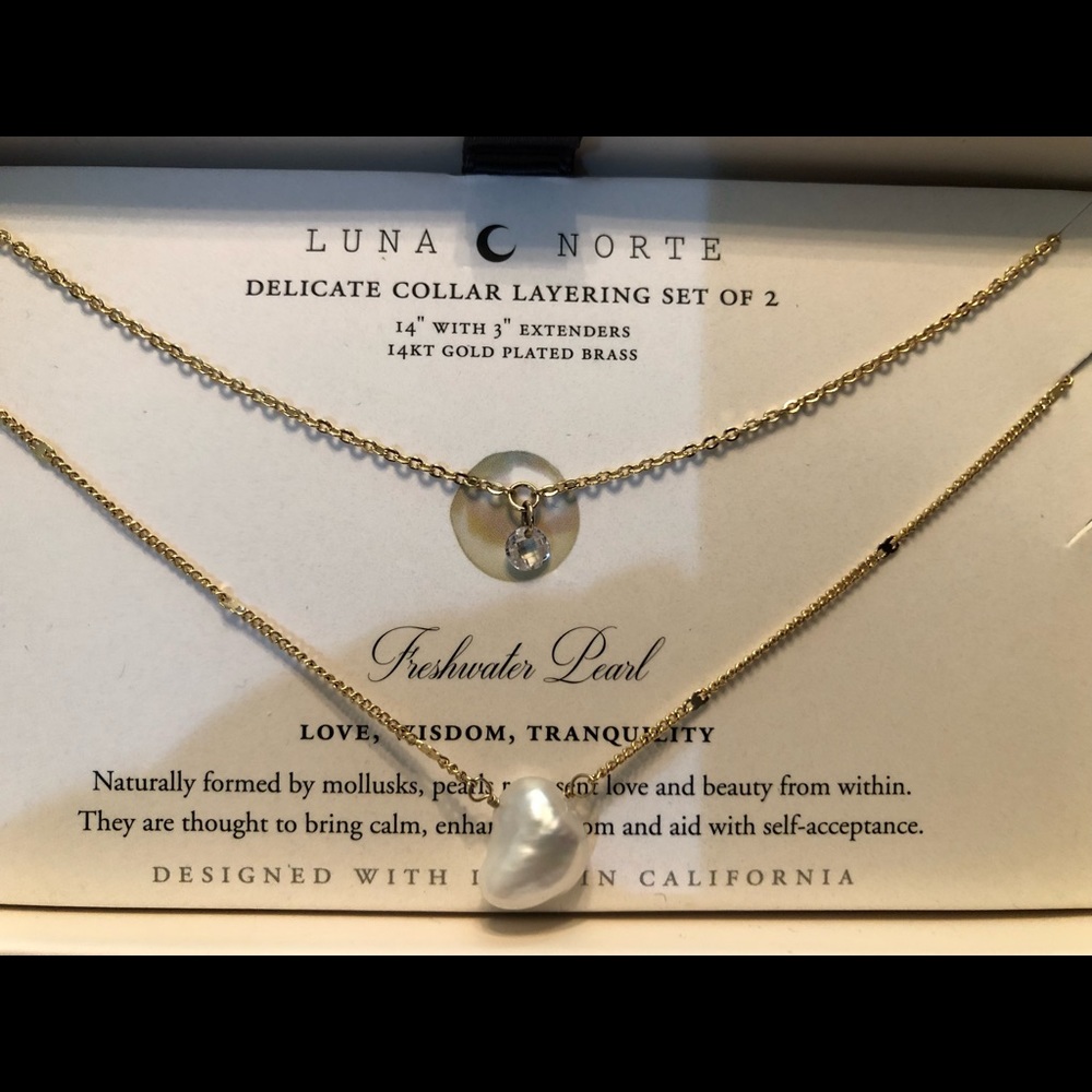 Luna Norte Pearl Necklace